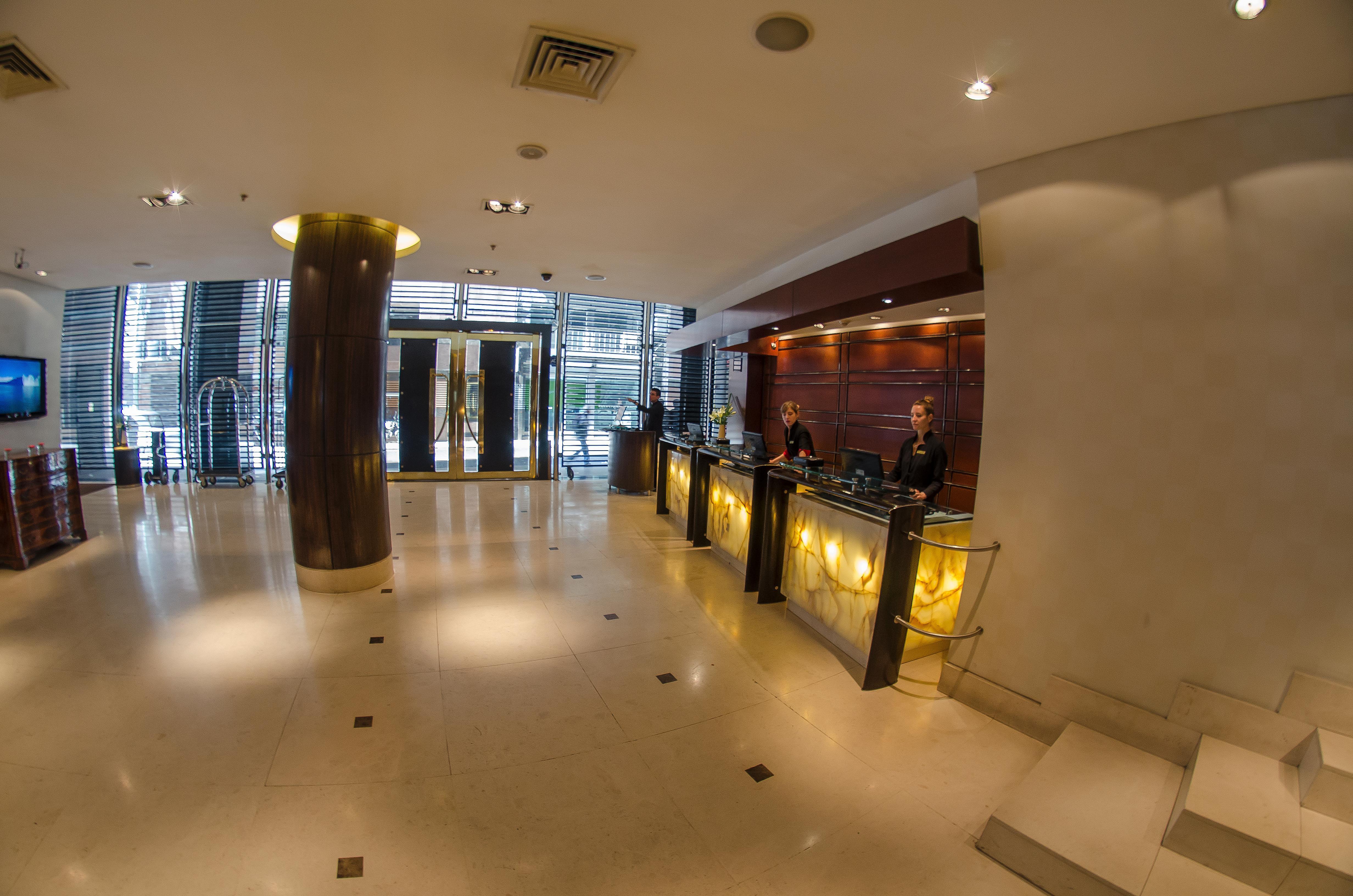 Regal Pacific Puerto Madero Hotel Буенос Айрес Екстериор снимка The lobby of the hotel